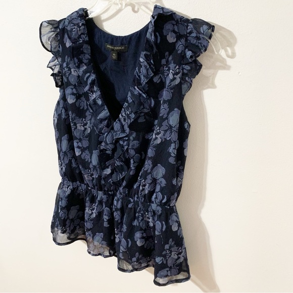 Banana Republic Factory Flutter Sleeve Peplum Blouse Floral Print Ruffled V-neck - Picture 3 of 10